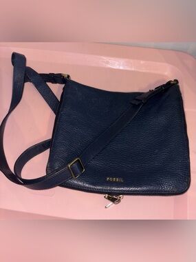 Fossil Dark Blue Pebbled Leather Crossbody Bag